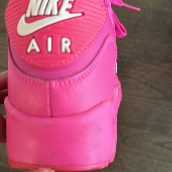 Nike Air Max 90 in Laser Fuchsia - Picture 10 of 11